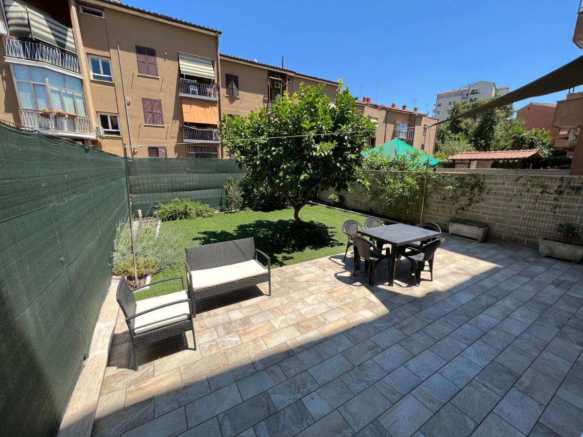 Casa Paestum. Your Wonderful Garden In Rom Exteriör bild